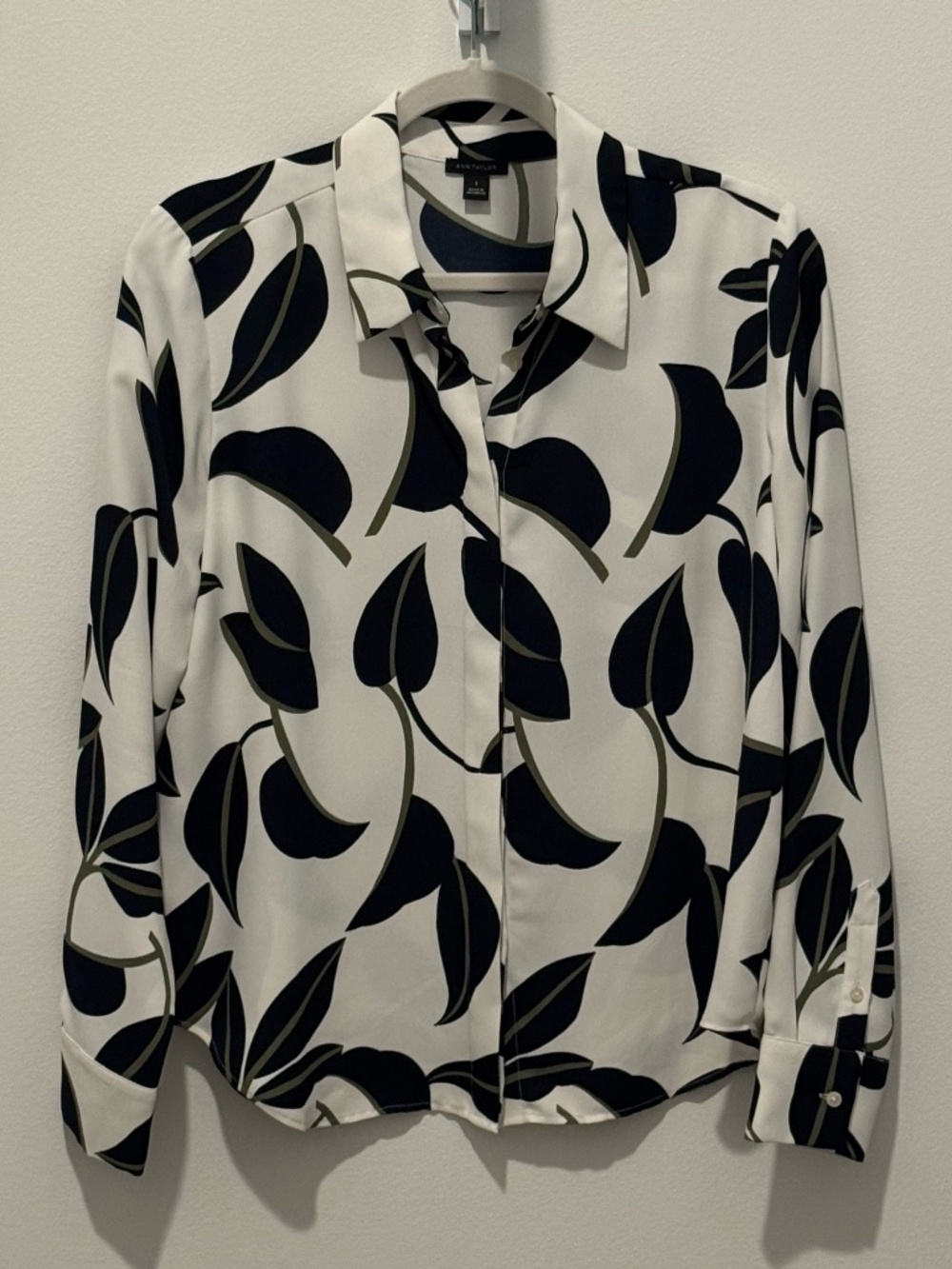 Ann Taylor Long Sleeve Blouse